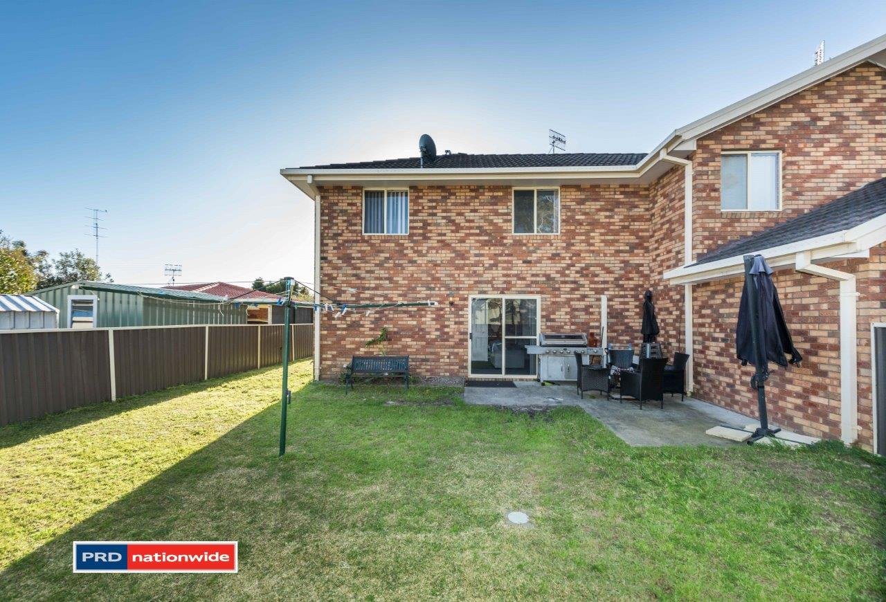 1 & 2/33 Caledonia Close SALAMANDER BAY 25