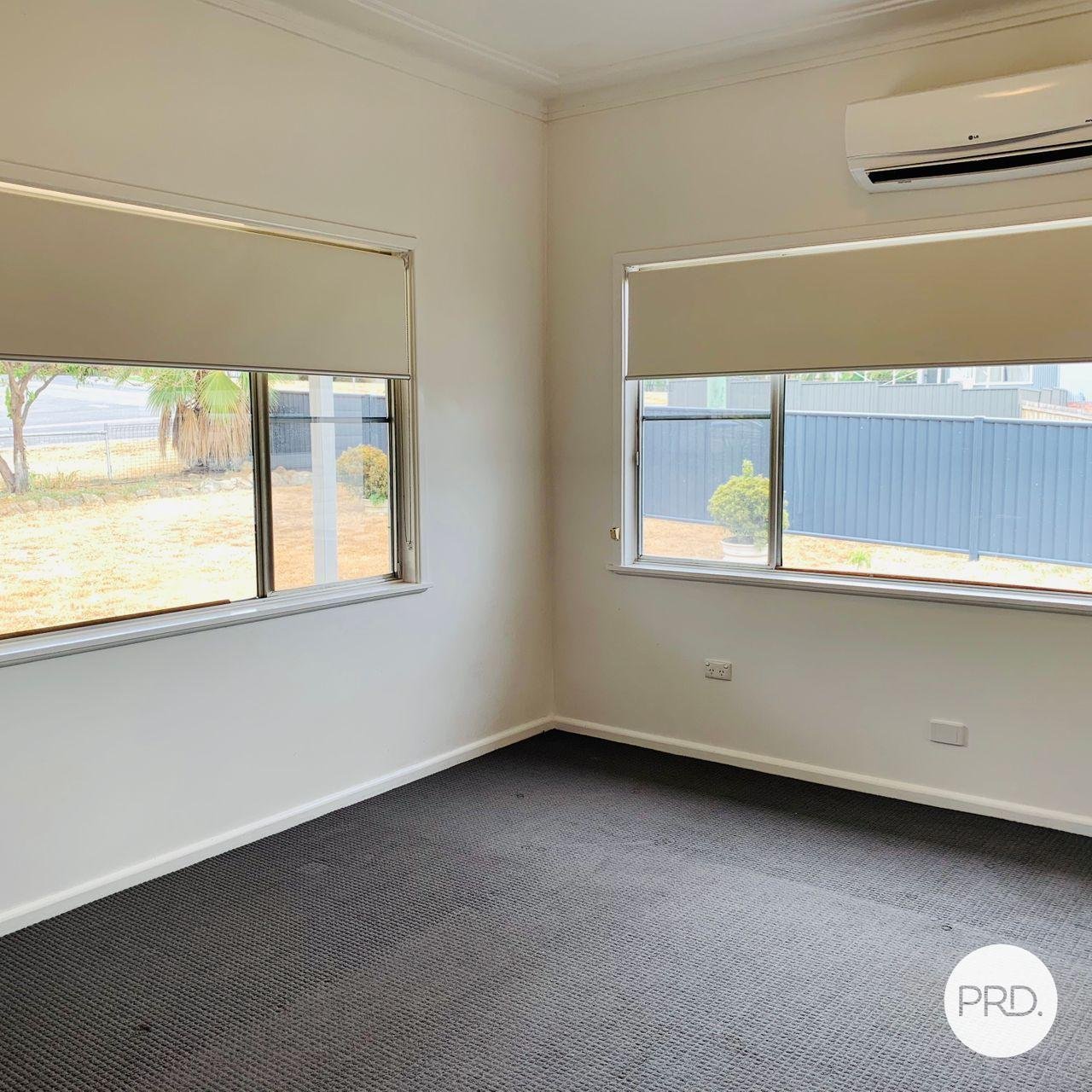 1-2/33 Manilla Road TAMWORTH 15