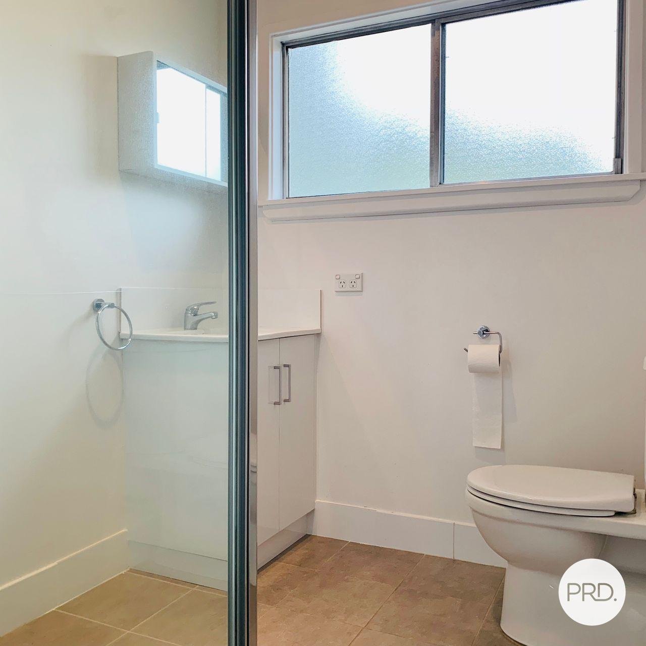 1-2/33 Manilla Road TAMWORTH 17