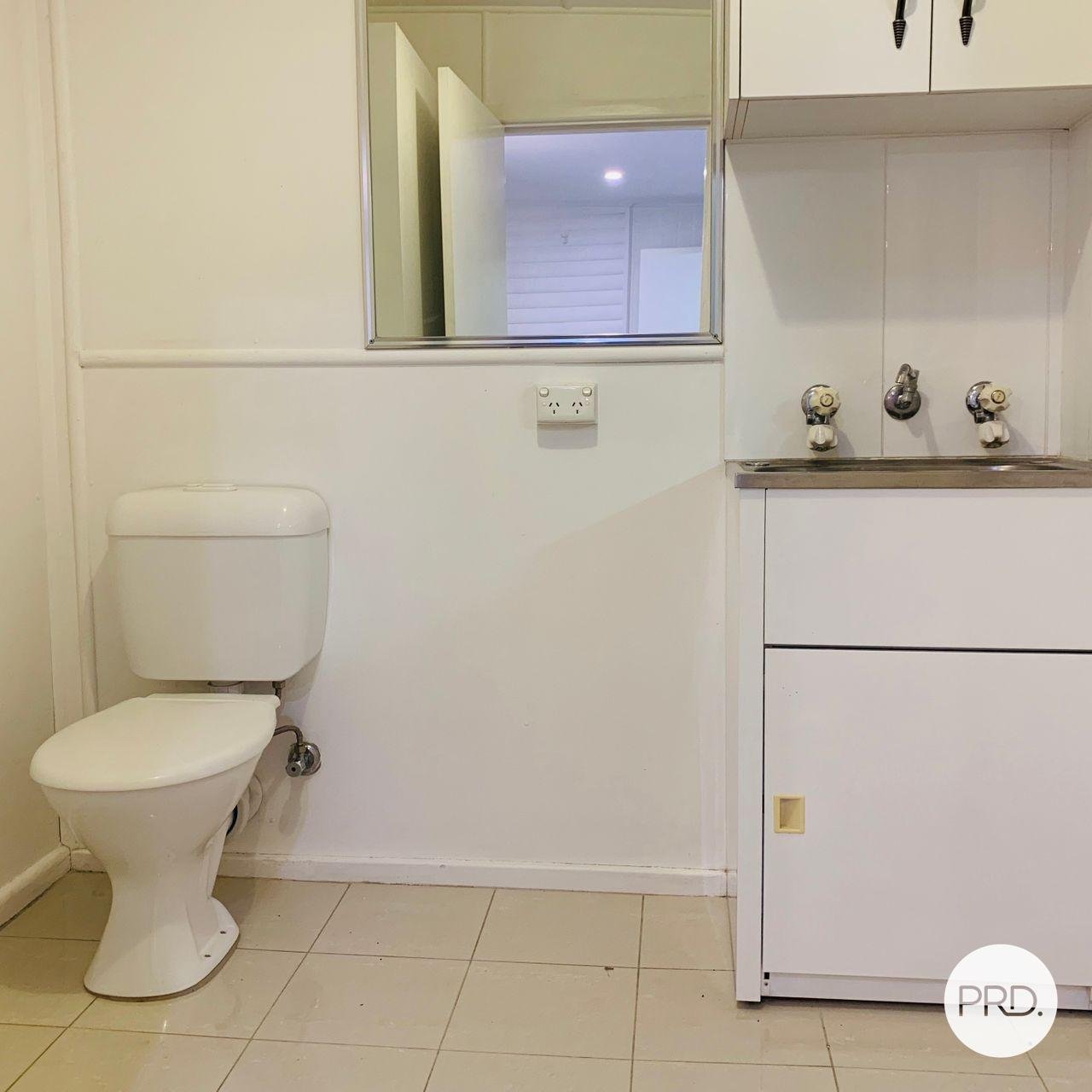 1-2/33 Manilla Road TAMWORTH 18