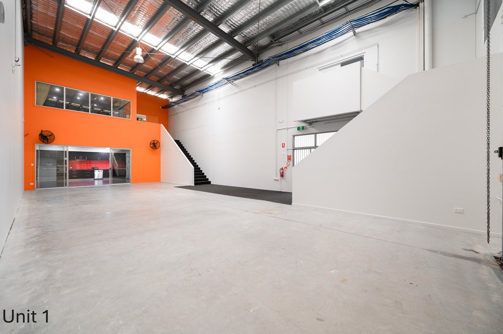 1 & 2/36-38 Newheath Drive ARUNDEL 7