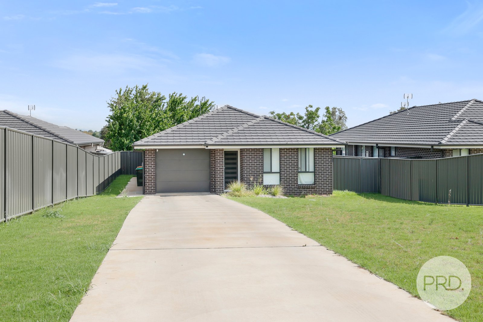 1 & 2/377 Armidale Road TAMWORTH 1