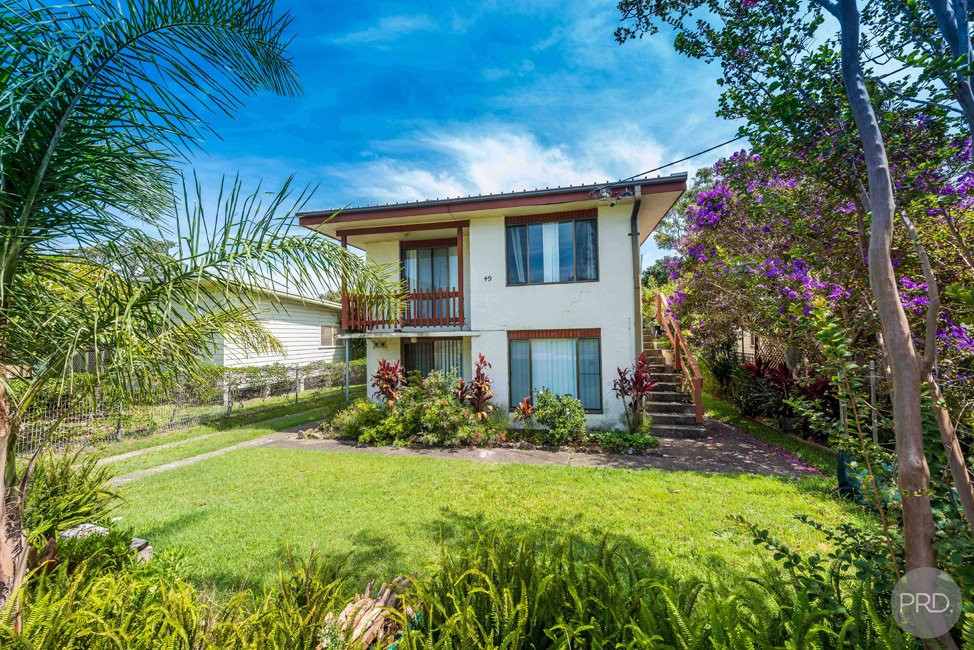 1 & 2/49 Tomaree Road SHOAL BAY 2