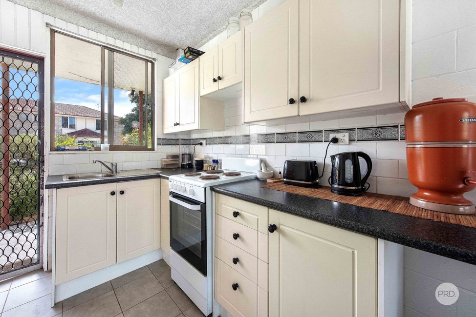 1 & 2/49 Tomaree Road SHOAL BAY 5