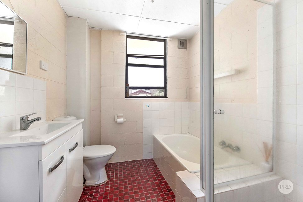1 & 2/49 Tomaree Road SHOAL BAY 9