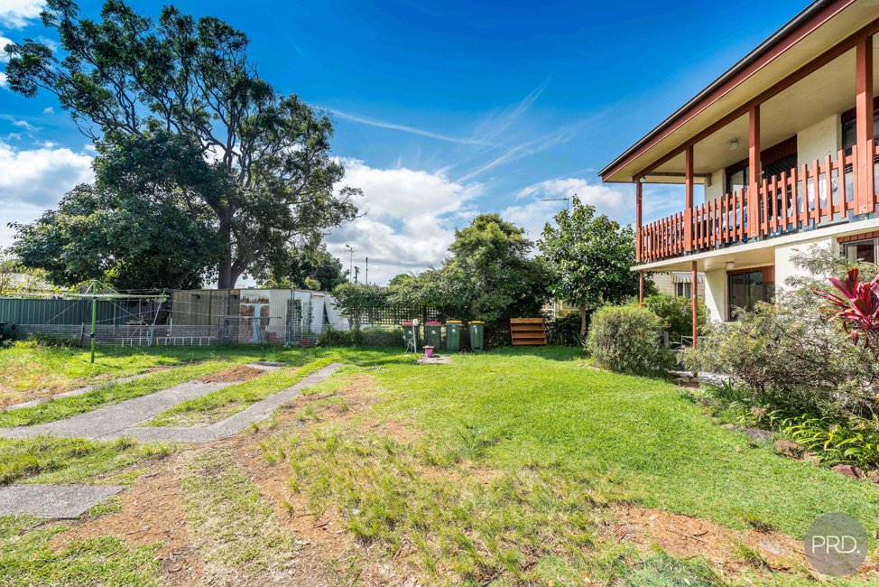 1 & 2/49 Tomaree Road SHOAL BAY 15