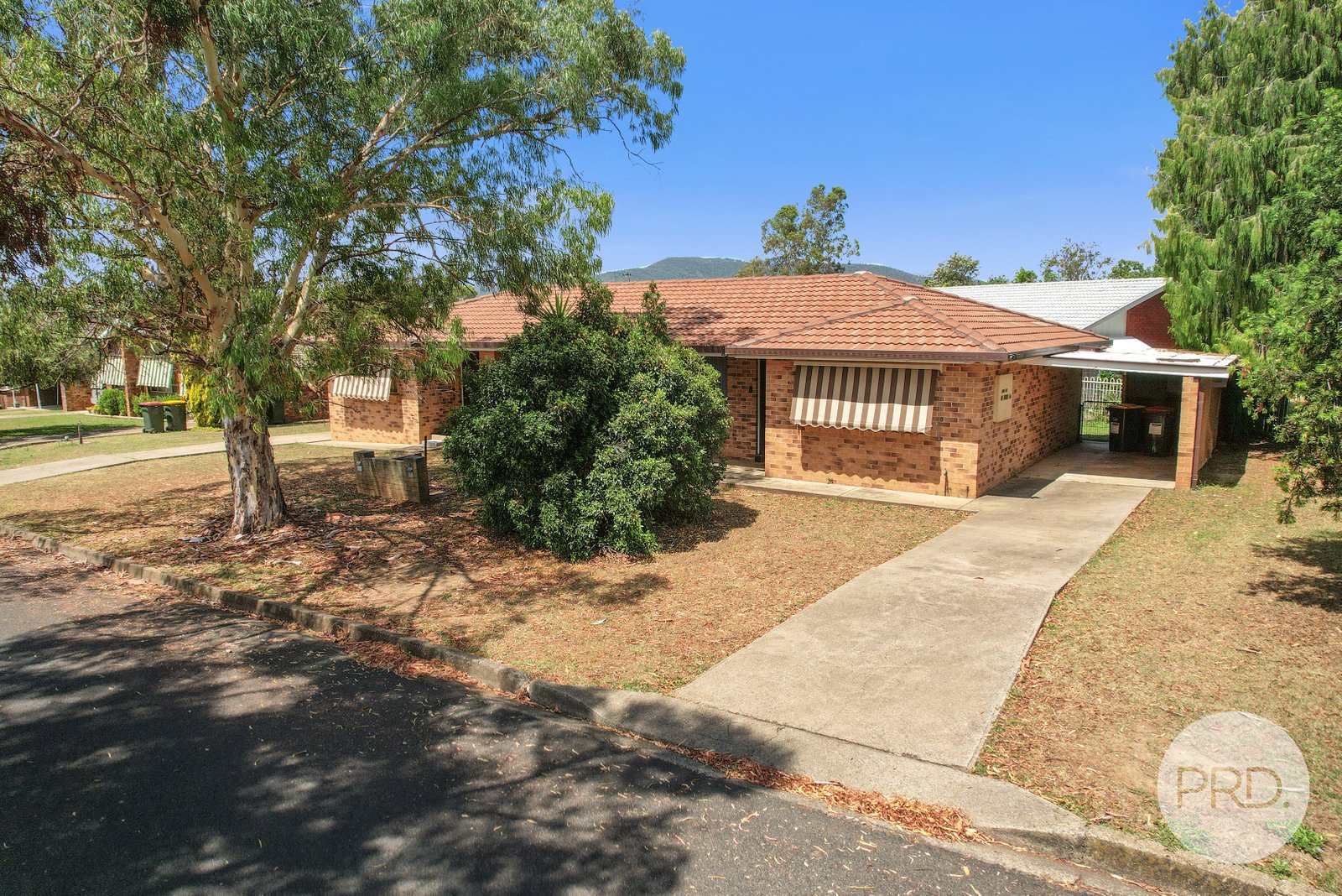 1 & 2/56 Petra Avenue TAMWORTH 3