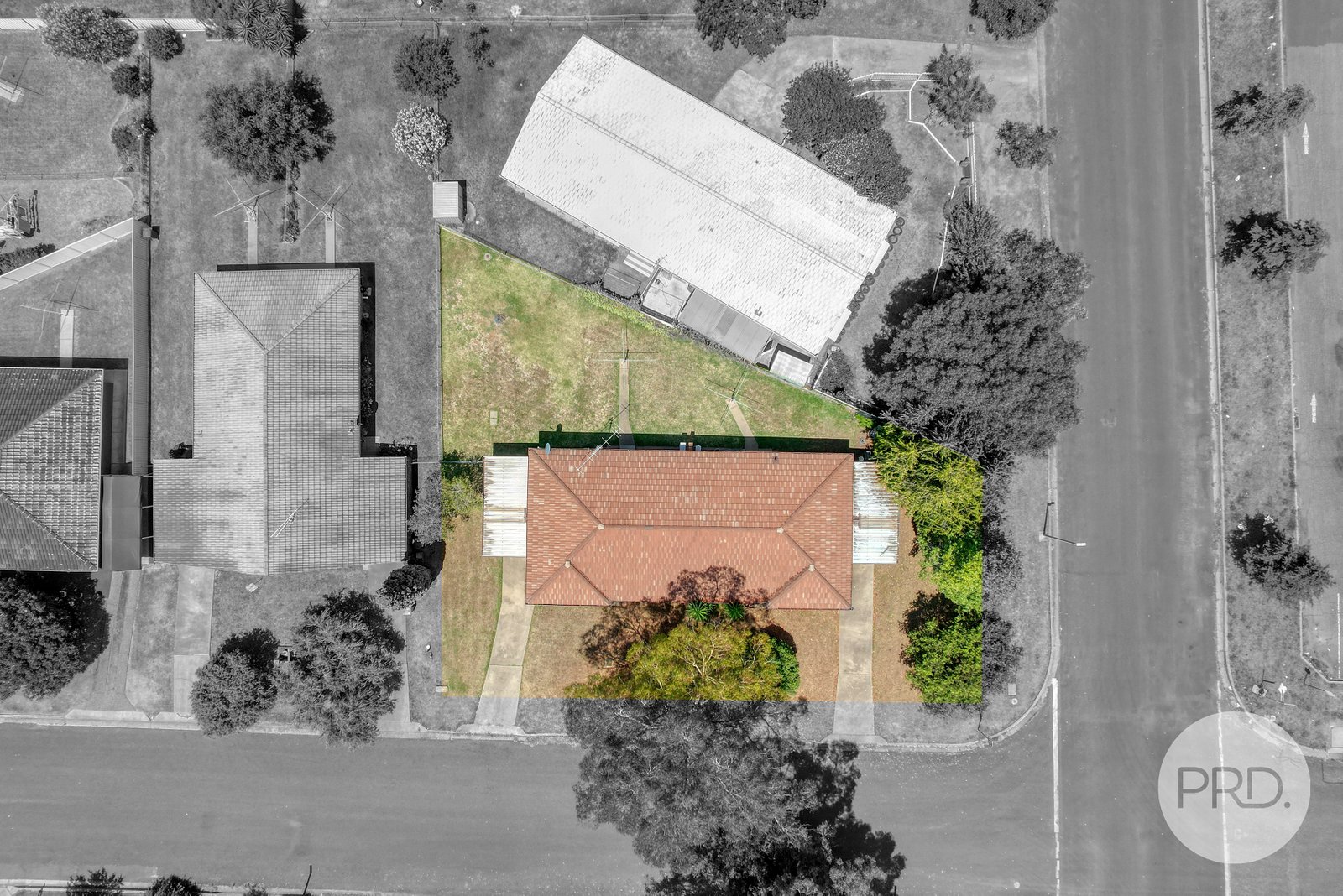 1 & 2/56 Petra Avenue TAMWORTH 19