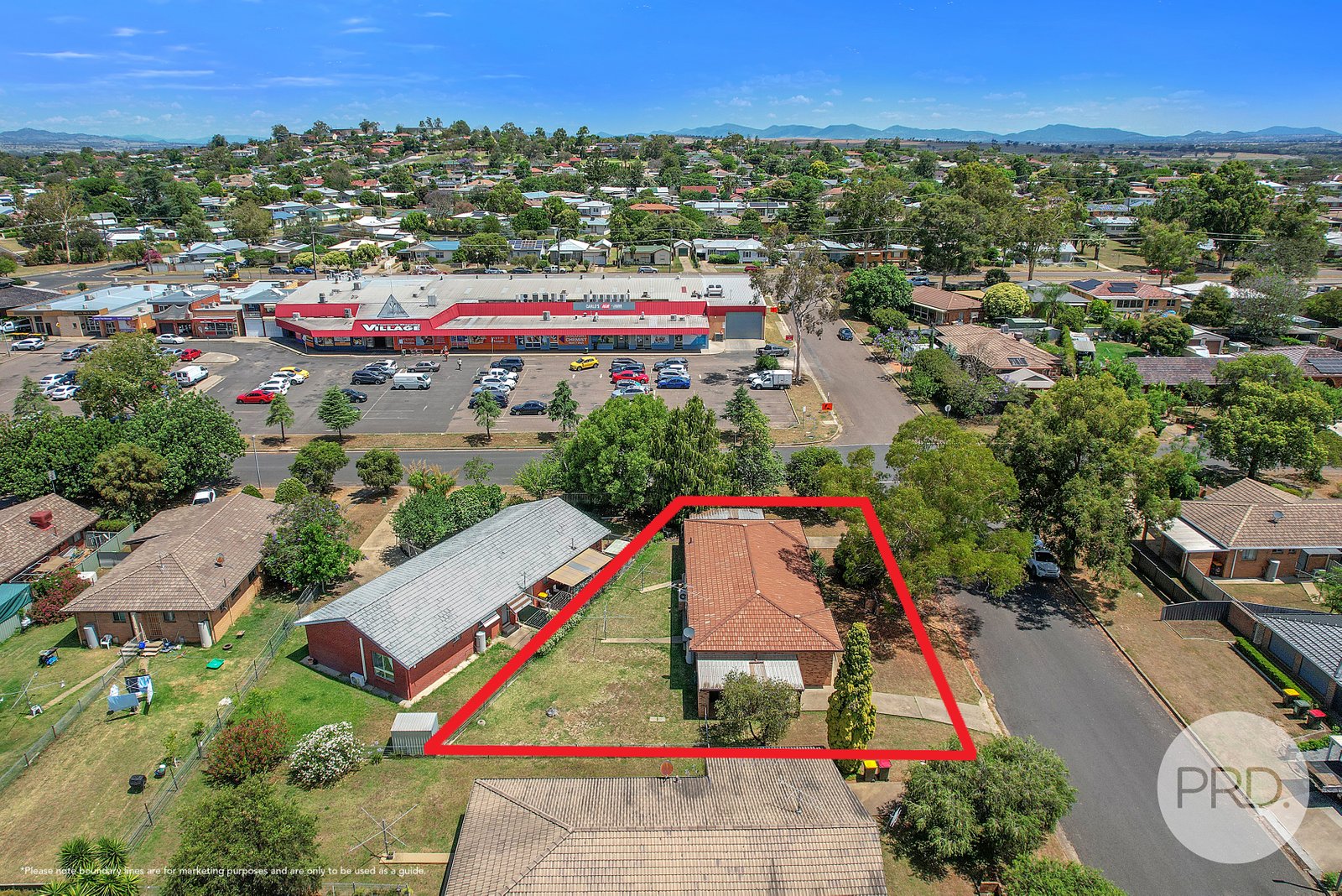 1 & 2/56 Petra Avenue TAMWORTH 20