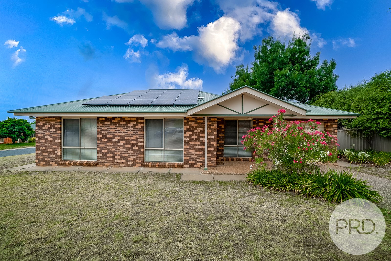 1 & 2/6 Galleon Place ESTELLA 3