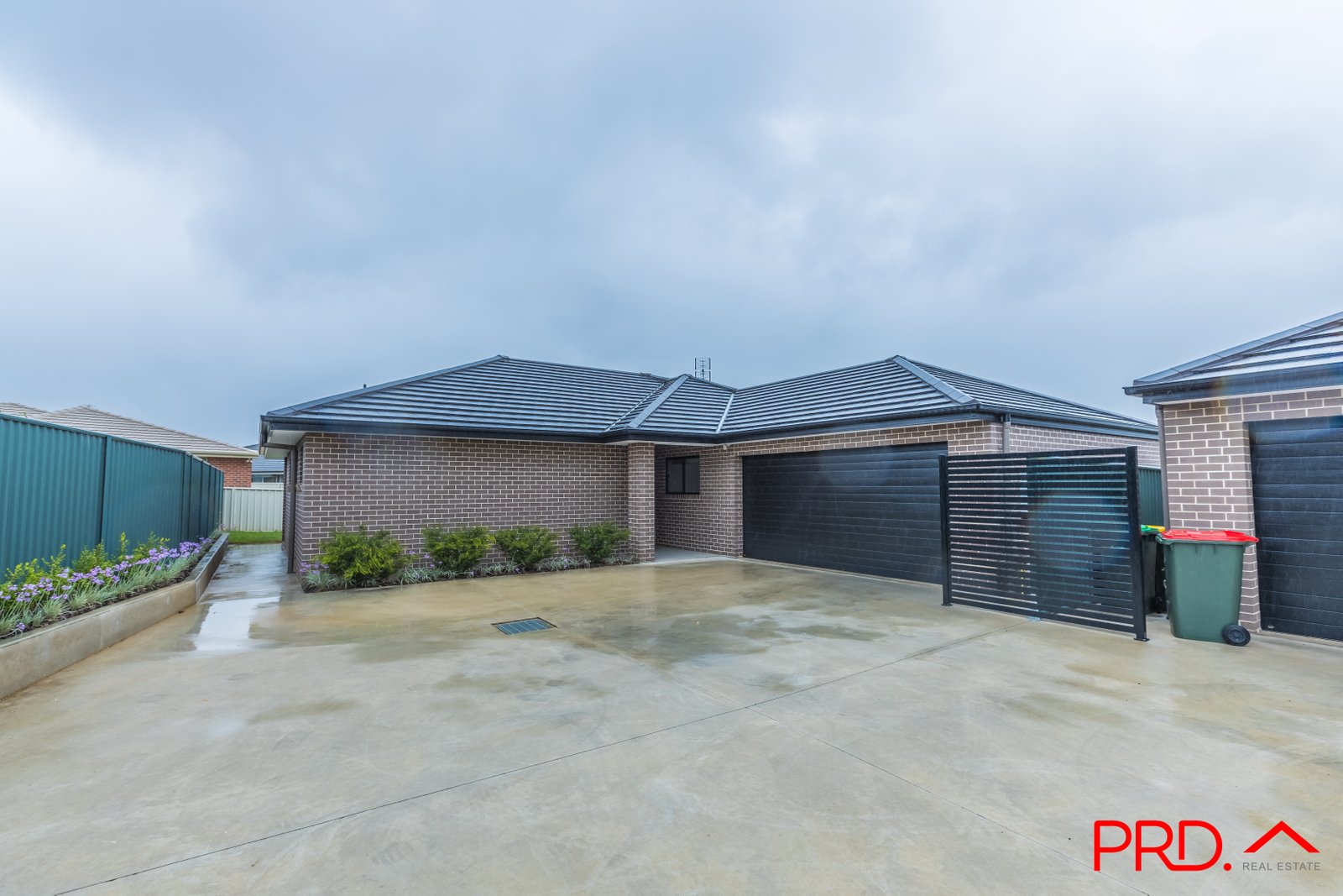 1-2/7 Gabriella Way TAMWORTH 1