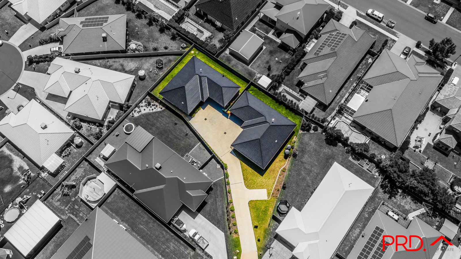 1-2/7 Gabriella Way TAMWORTH 2