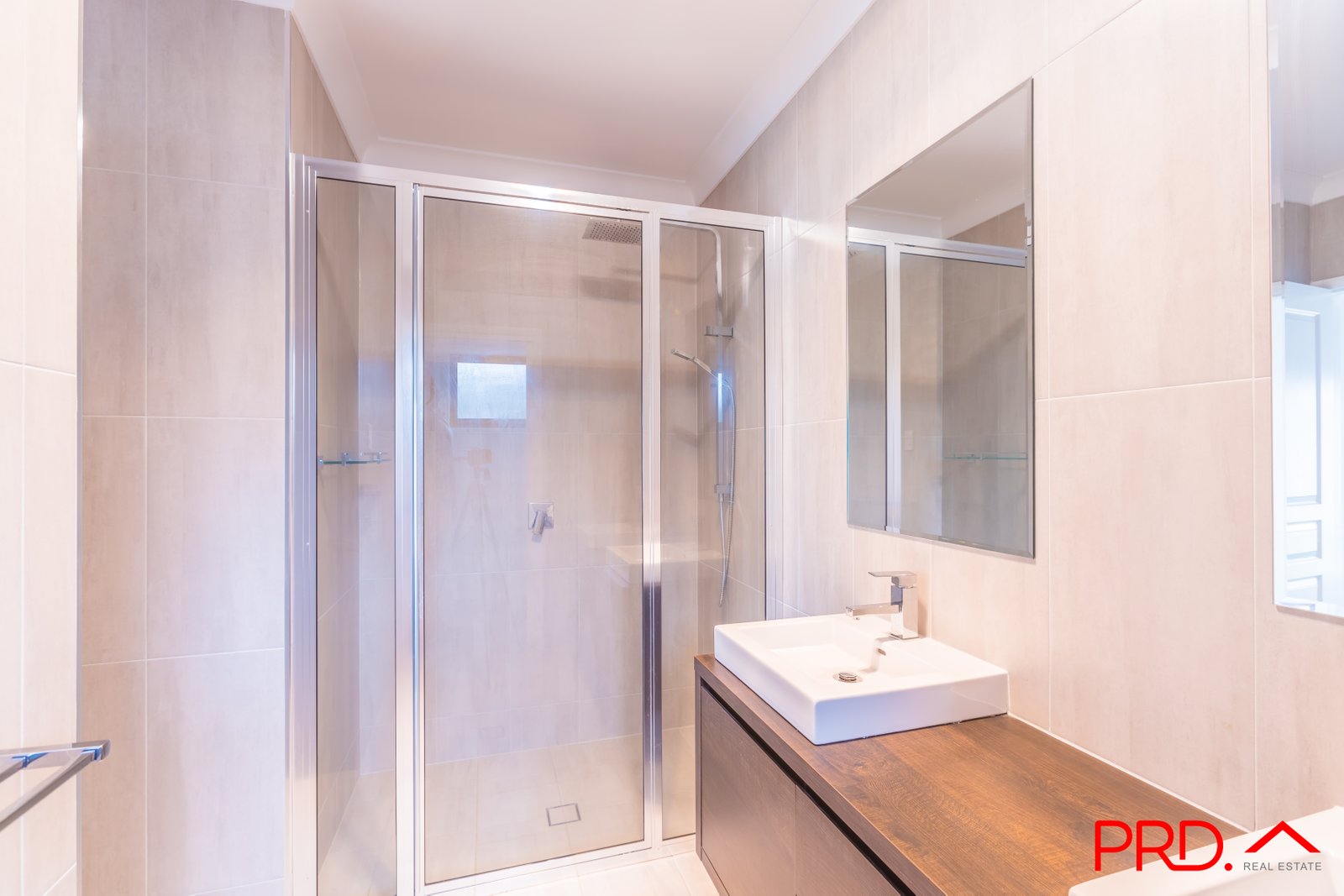 1-2/7 Gabriella Way TAMWORTH 6