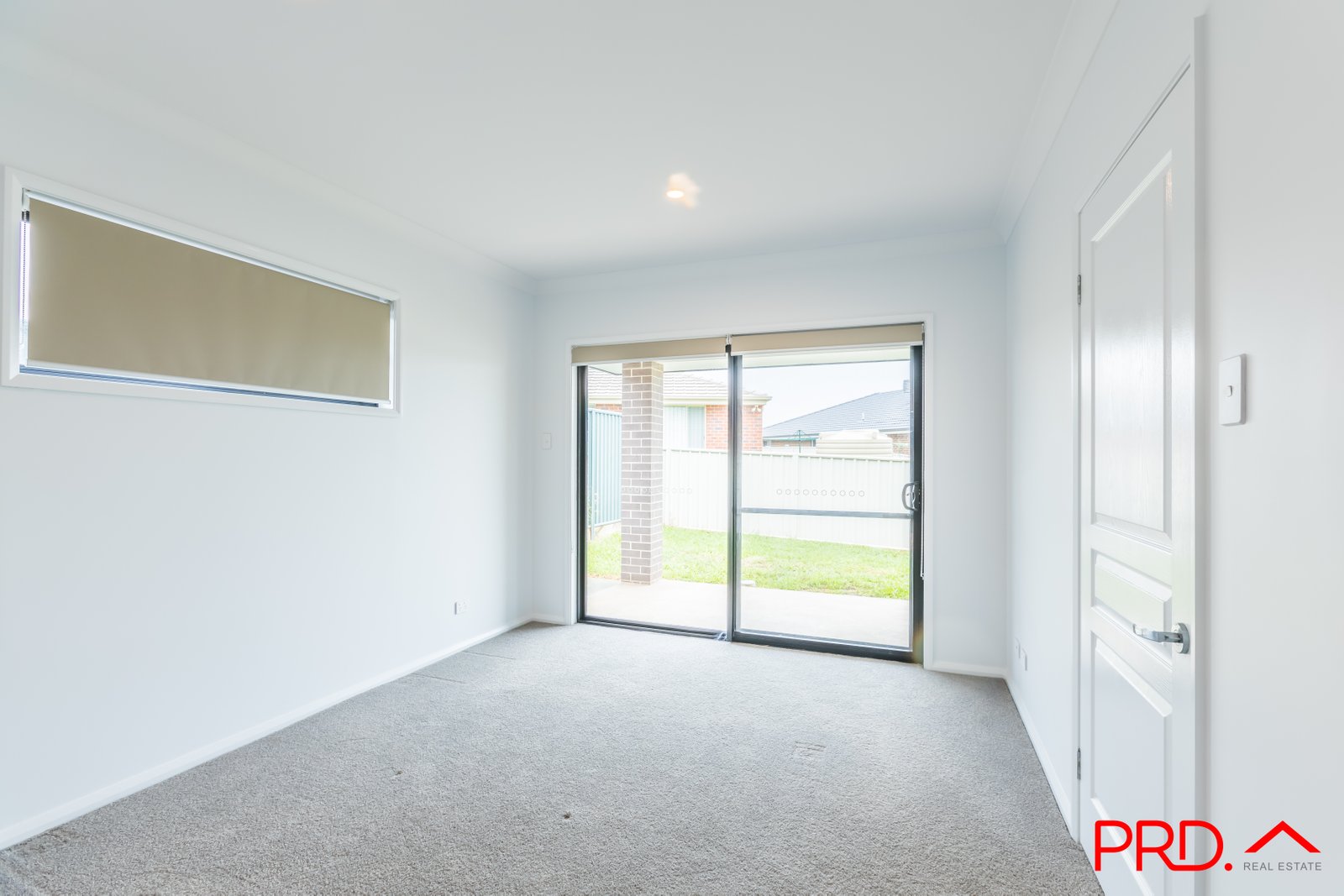 1-2/7 Gabriella Way TAMWORTH 11