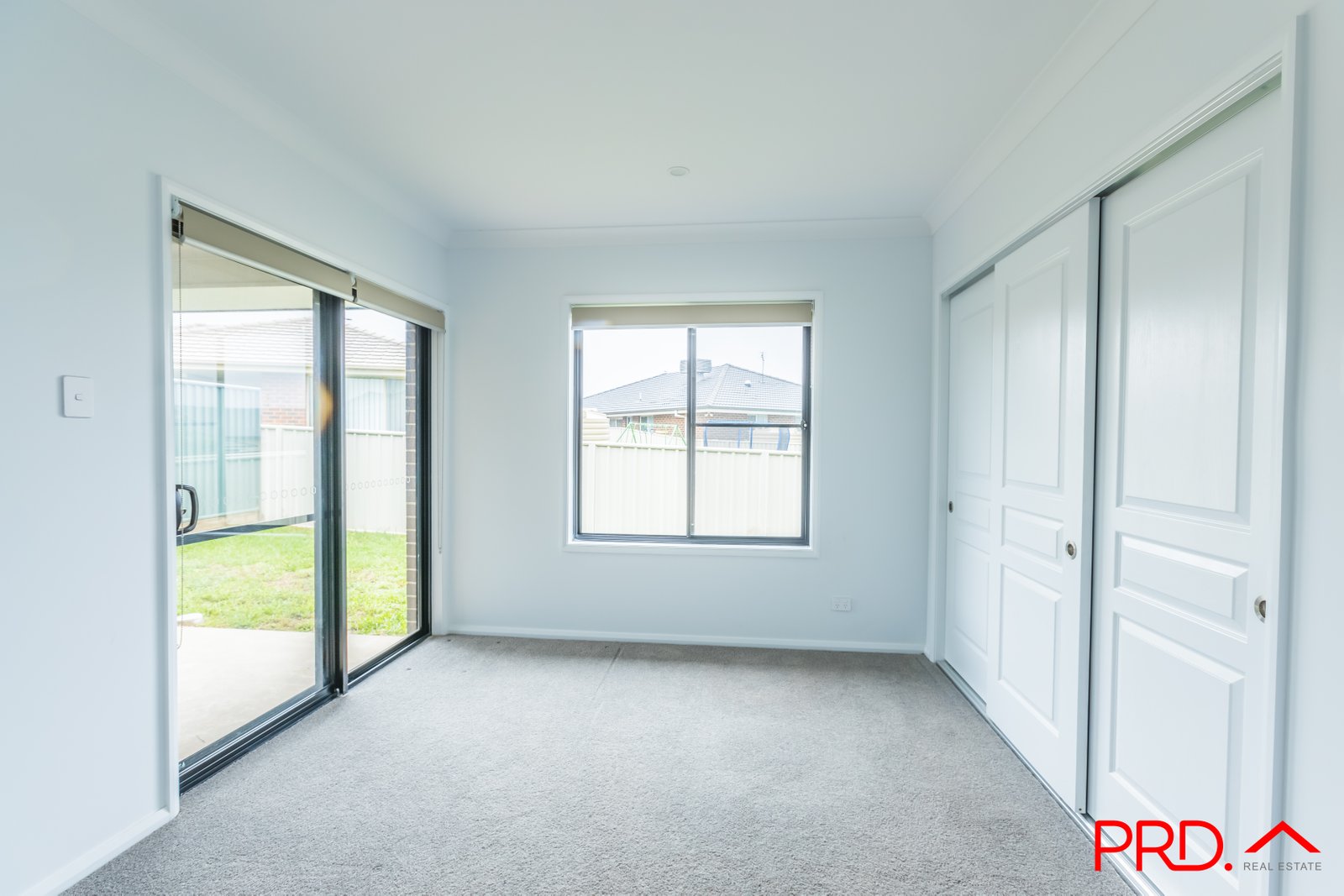 1-2/7 Gabriella Way TAMWORTH 12