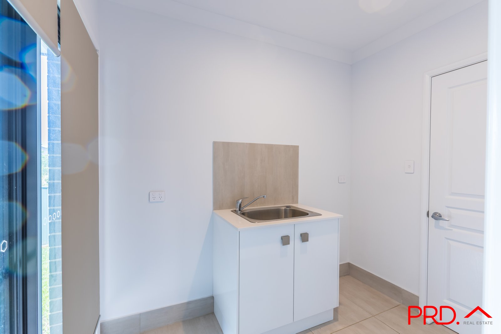 1-2/7 Gabriella Way TAMWORTH 13