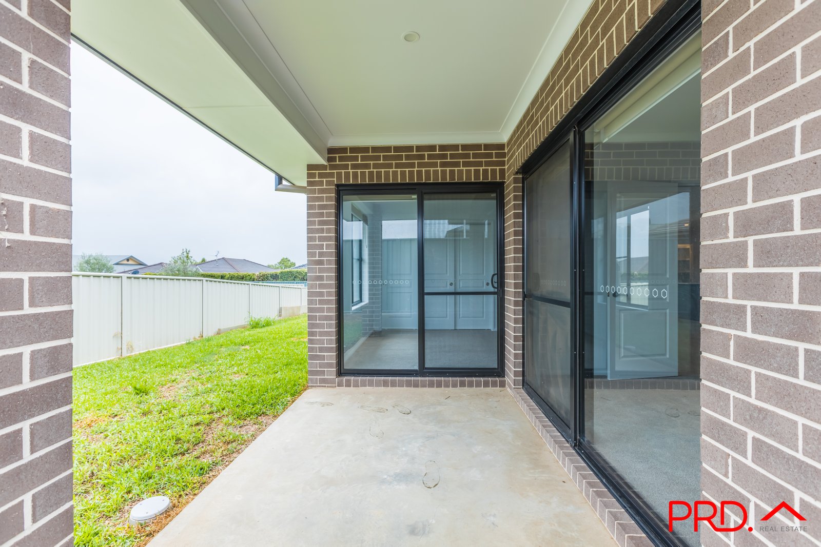 1-2/7 Gabriella Way TAMWORTH 14