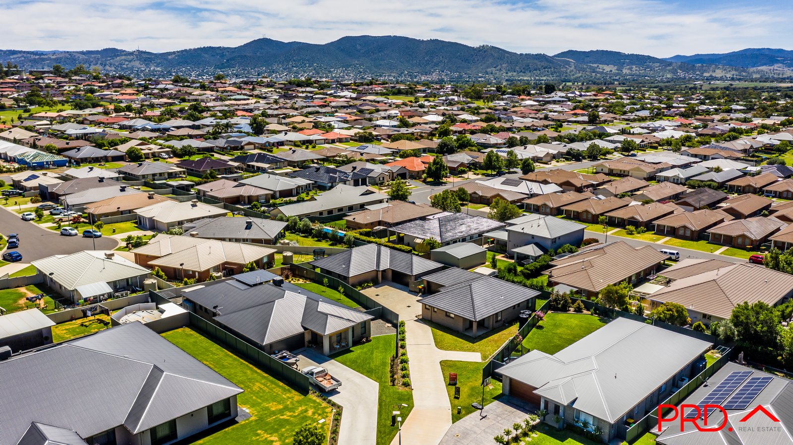 1-2/7 Gabriella Way TAMWORTH 17