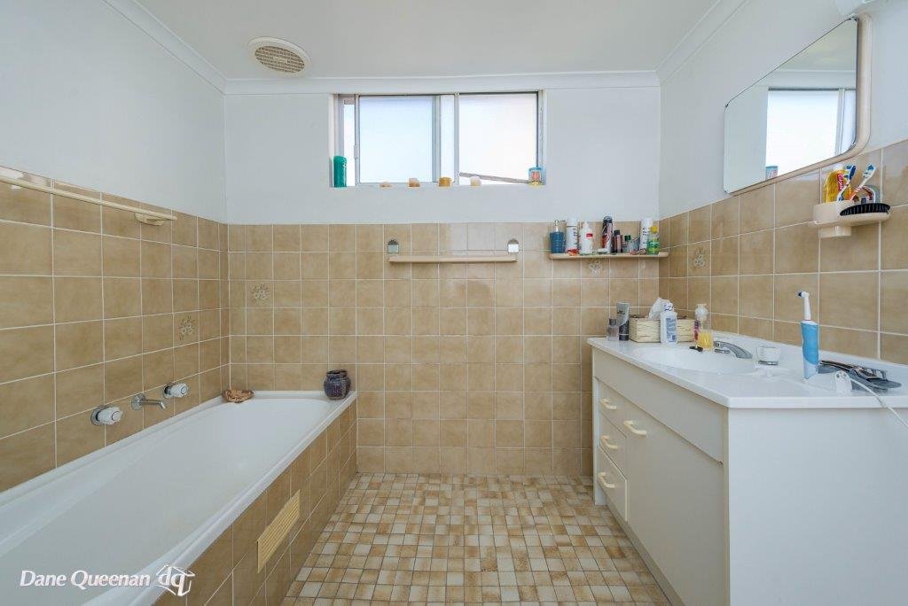 1 & 2/8 Waratah Avenue SALAMANDER BAY 25