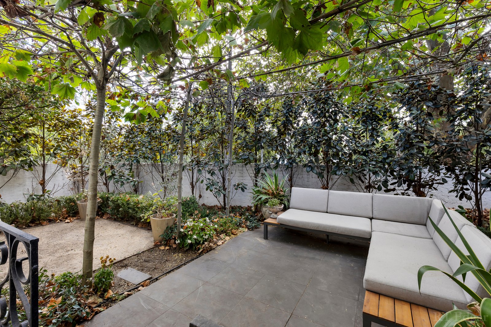 Real Estate and Property in 1 & 2/89 Alexandra Avenue, South Yarra, VIC