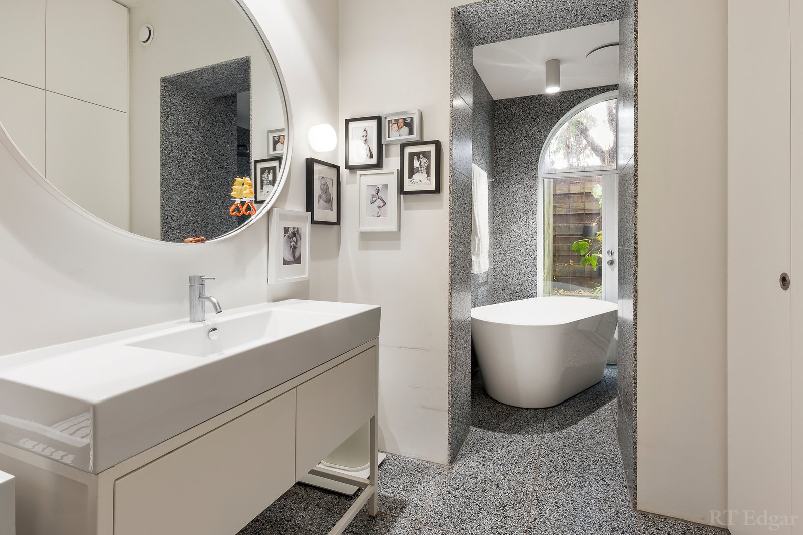 Real Estate and Property in 1 & 2/89 Alexandra Avenue, South Yarra, VIC