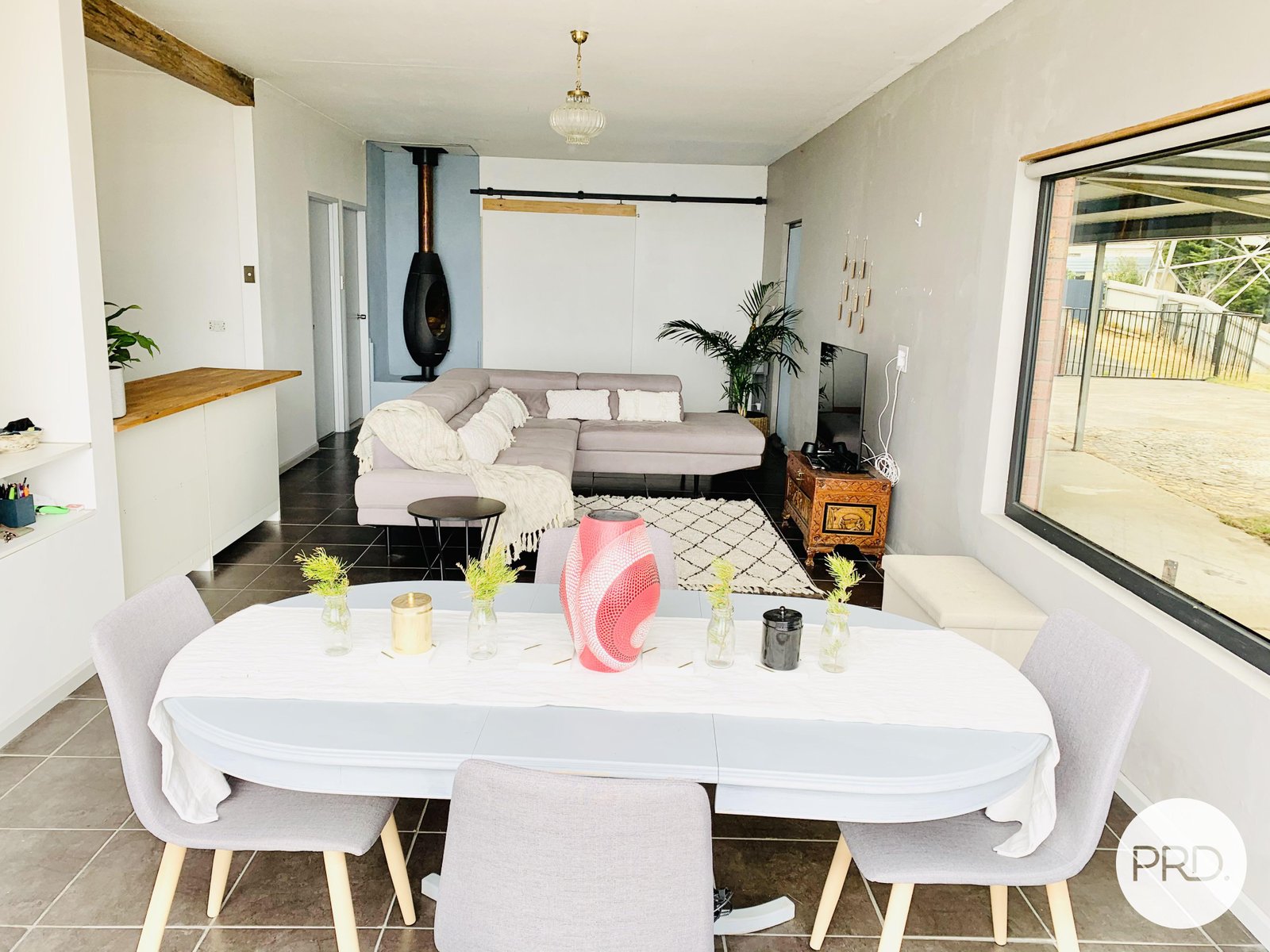 1-2/9 Castlereagh Court LENAH VALLEY 6