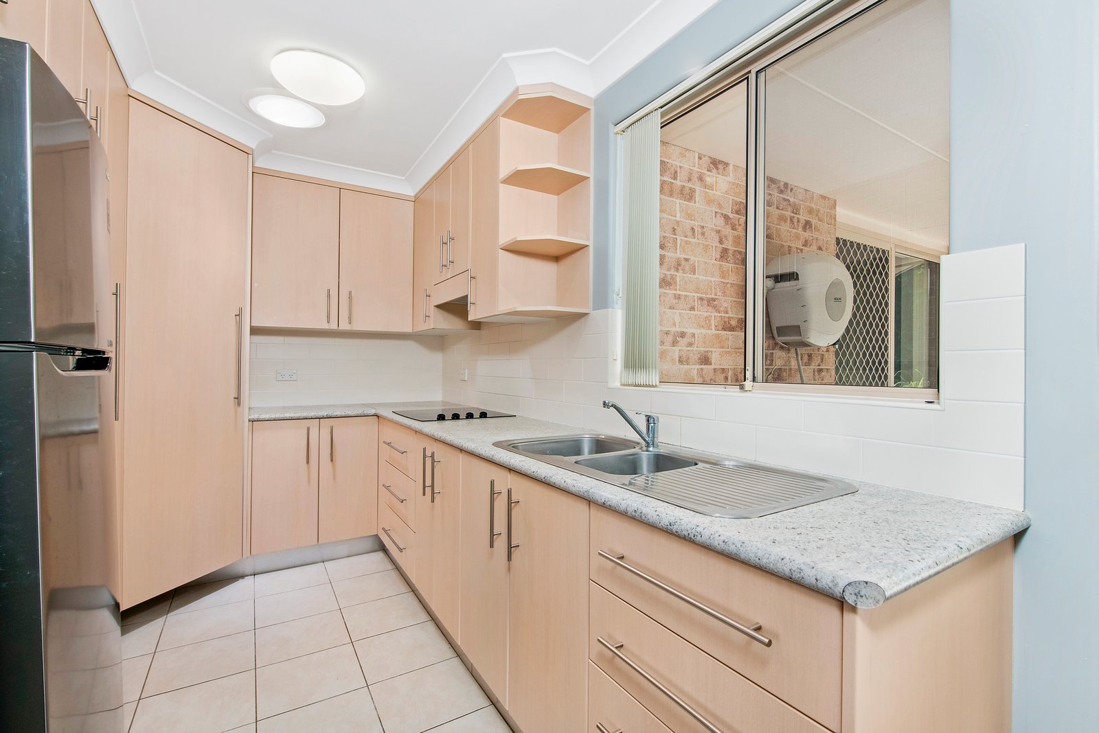 1 / 33 Lord Street LAURIETON 4