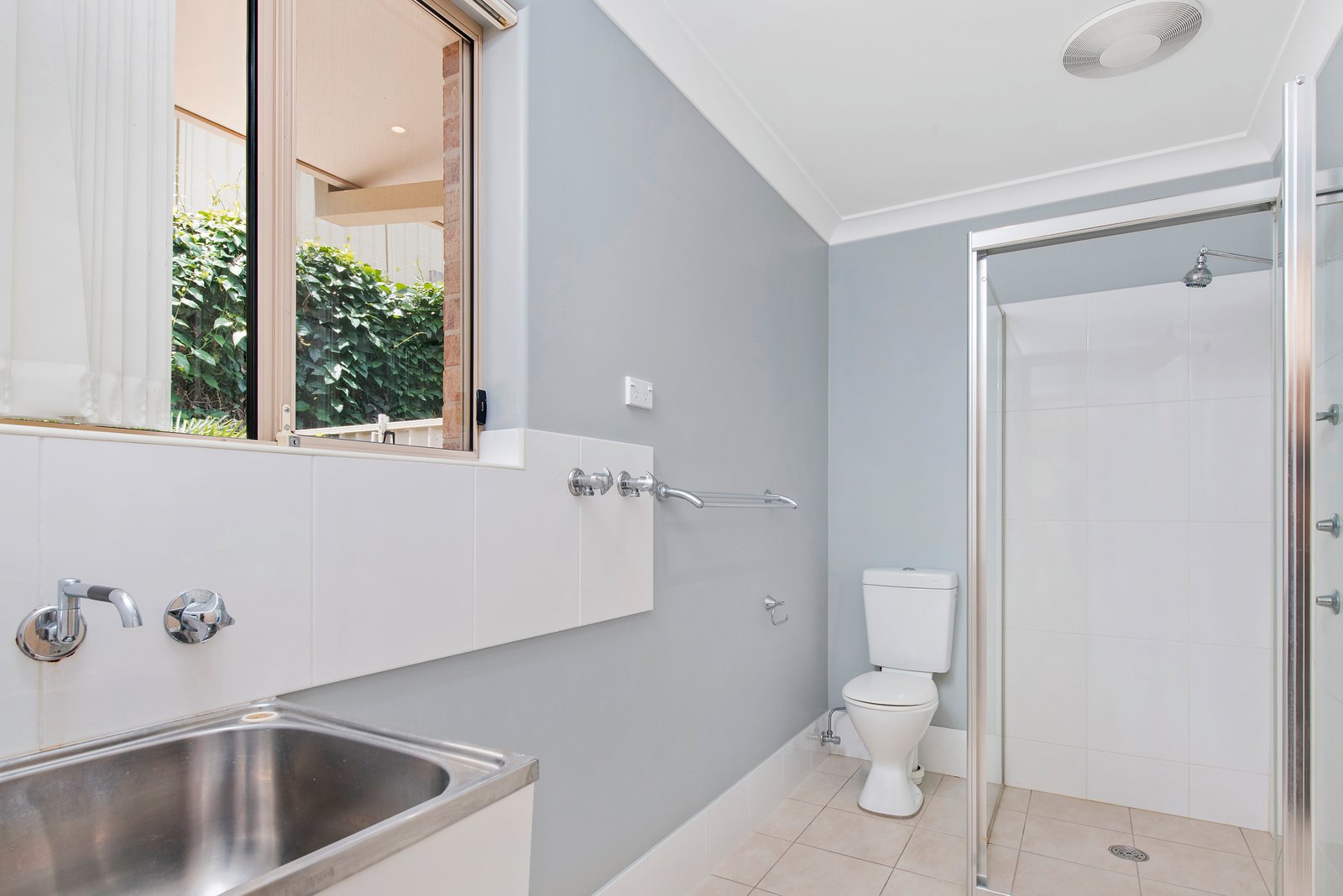 1 / 33 Lord Street LAURIETON 10