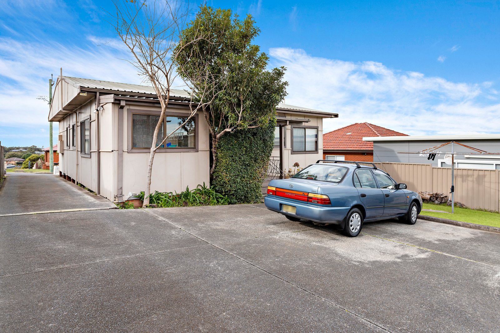 1-4/10 Barina Avenue LAKE HEIGHTS 13