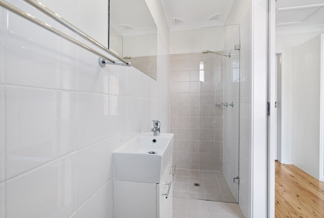 1-4/18 Tennyson Street METFORD 4