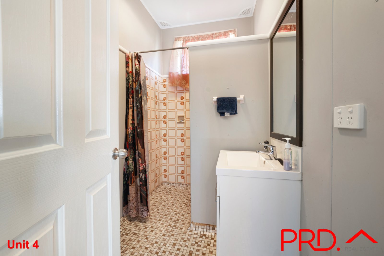 1-4/29-31 Manilla Road TAMWORTH 27