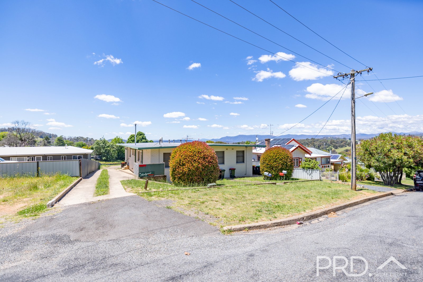 1-4/36 Bartoman Street BATLOW 1