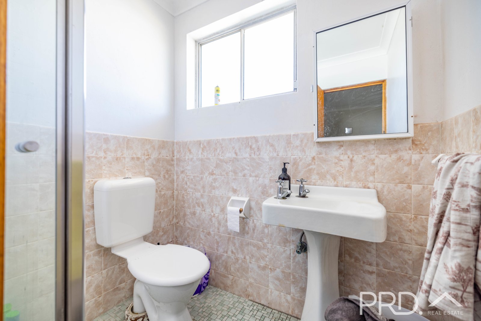 1-4/36 Bartoman Street BATLOW 17