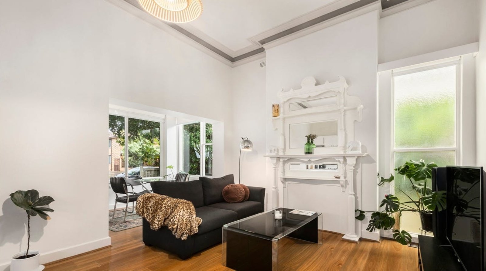 Gallery: 1-4/5 Charnwood Road
