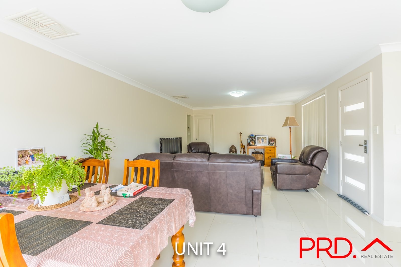 1-4/59 Cunningham Street TAMWORTH 17