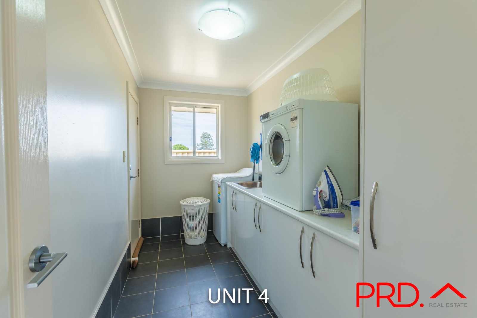 1-4/59 Cunningham Street TAMWORTH 18