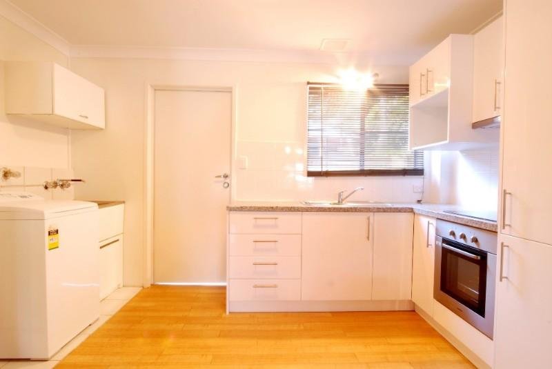 1-4/9 Pleasant Drive CANNONVALE 3