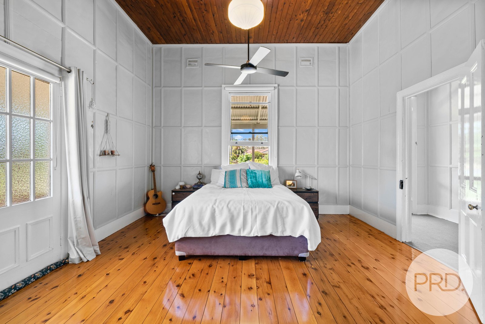 1-5 Frederick Street URANA 6