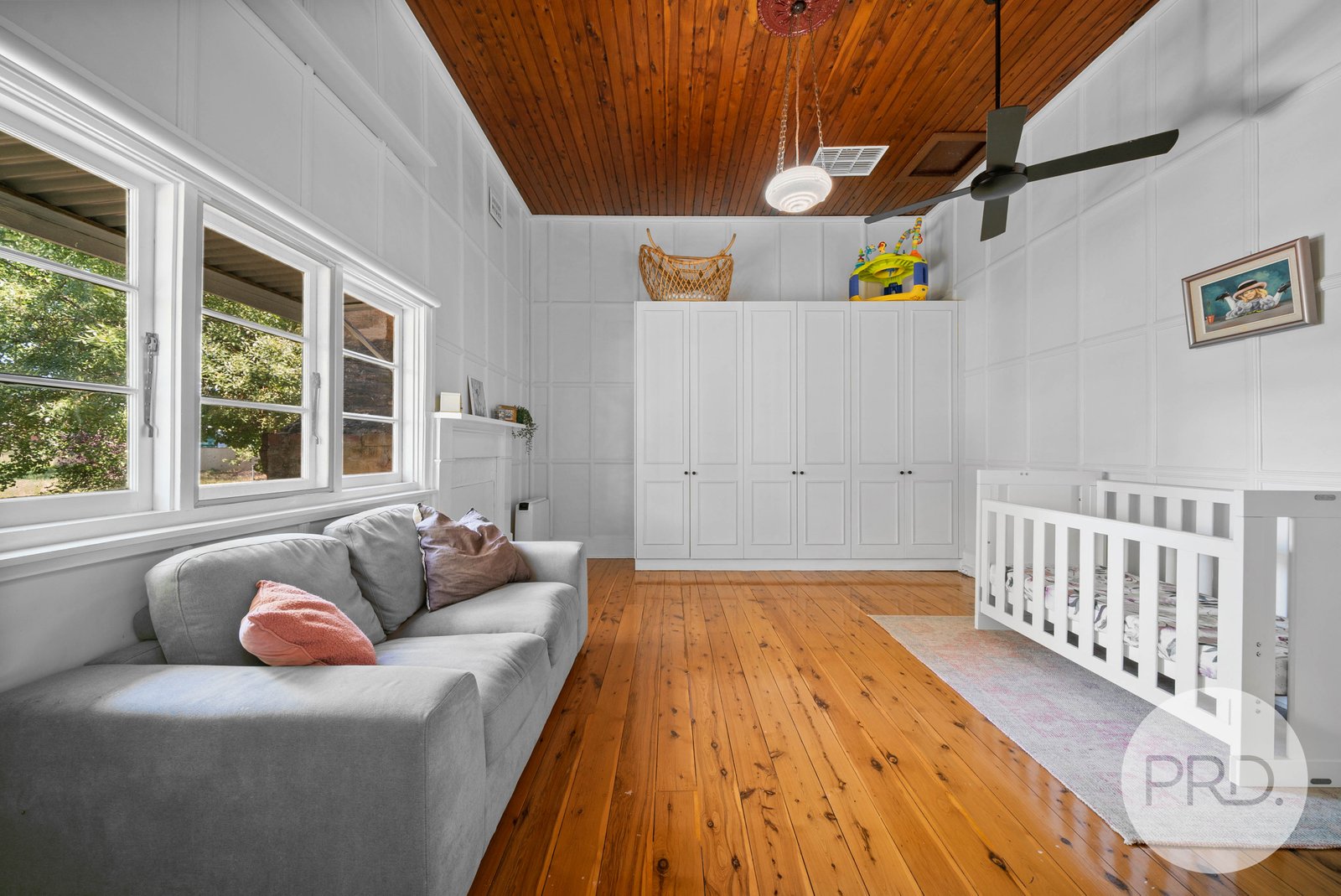 1-5 Frederick Street URANA 9