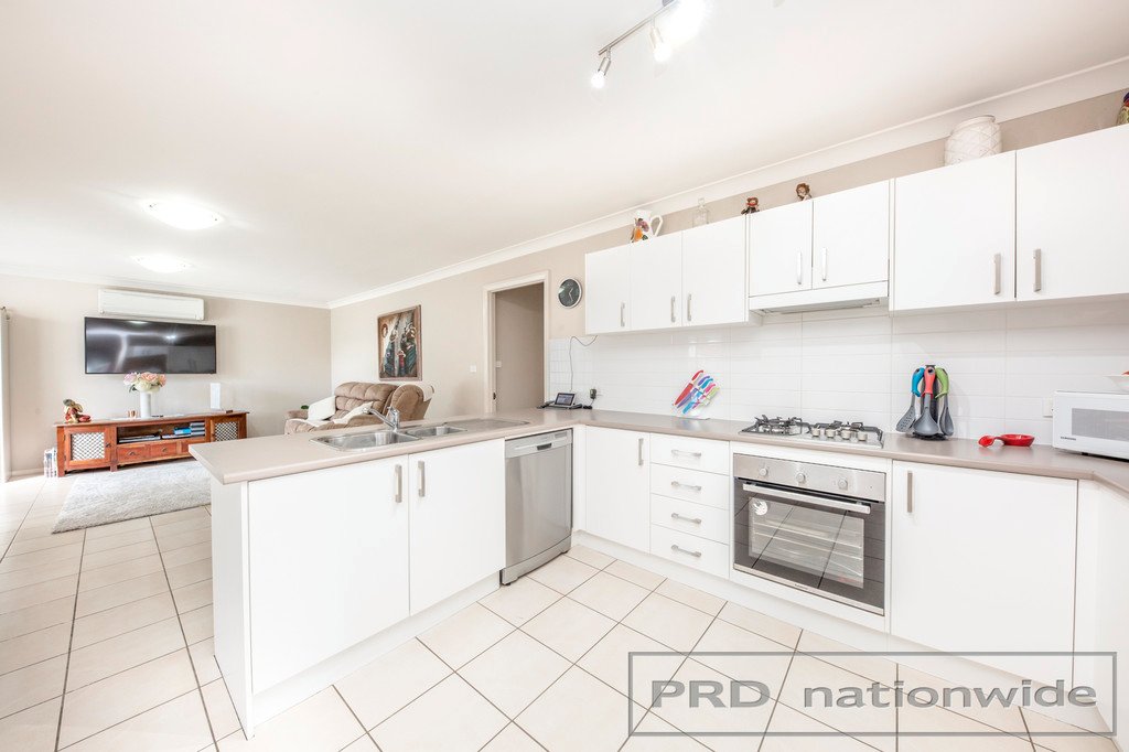1-5 Trellis Court BRANXTON 4