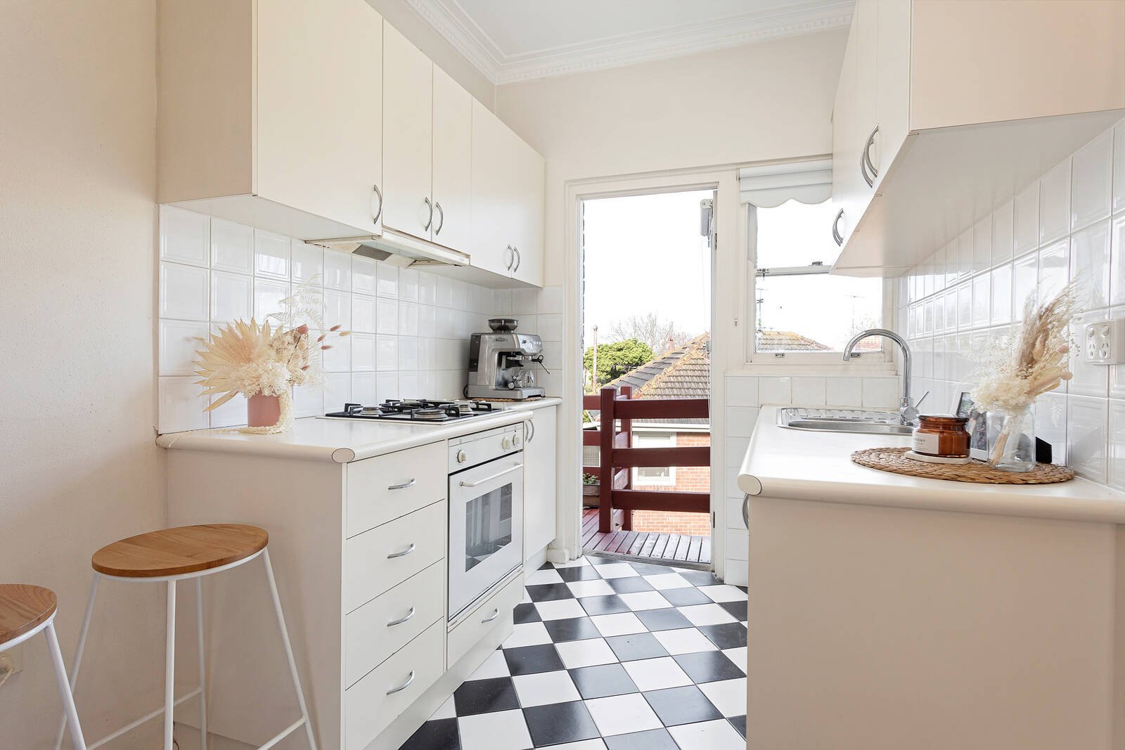 Real Estate and Property in 1-6/176 Ormond Road, Elwood, VIC