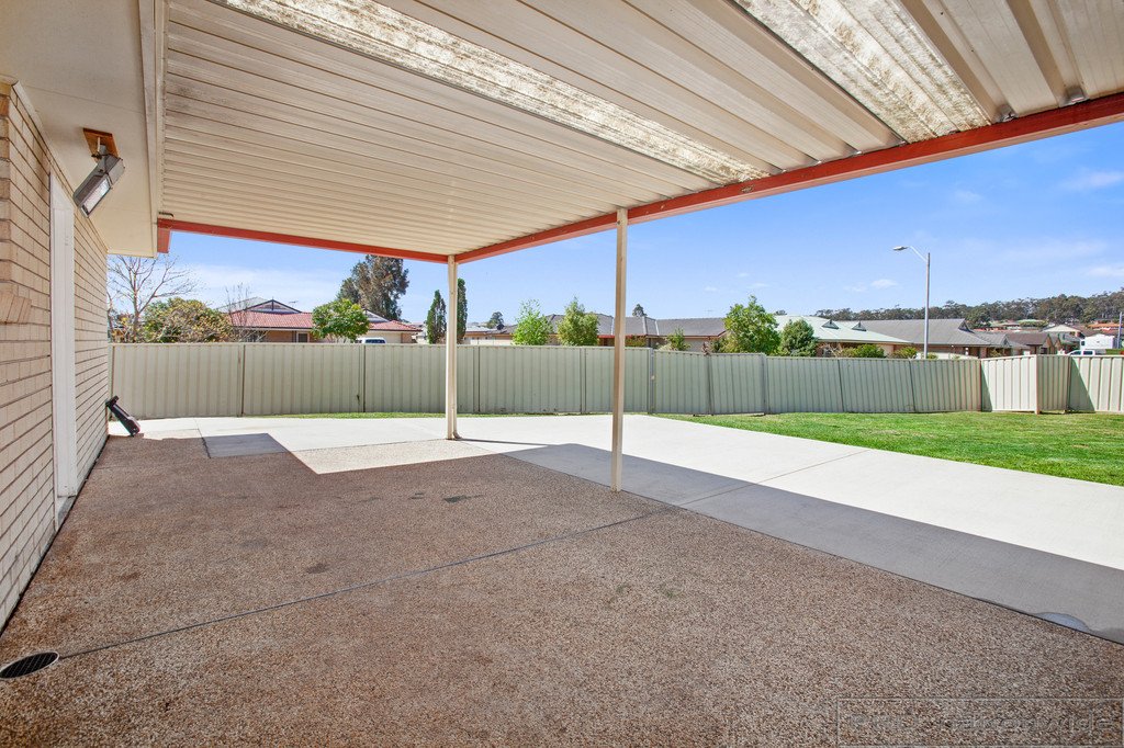 1 Aaron Cove RUTHERFORD 6