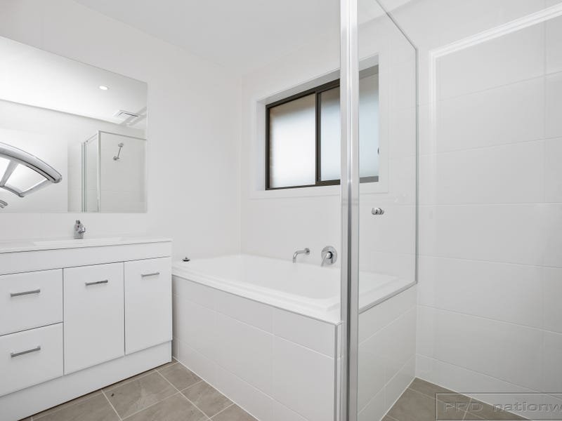 1 Acer Terrace THORNTON 8