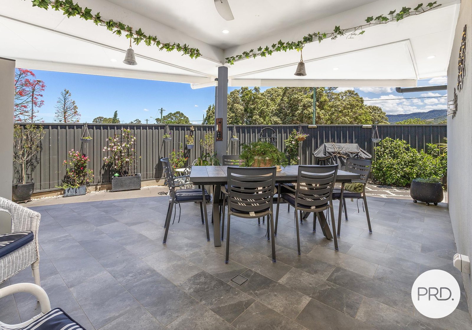 1 Acland Drive HORSLEY 12