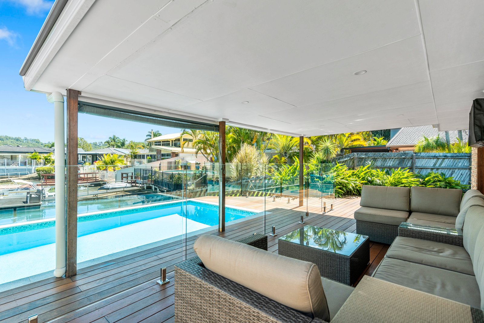 1 Allchin Court CURRUMBIN WATERS 4