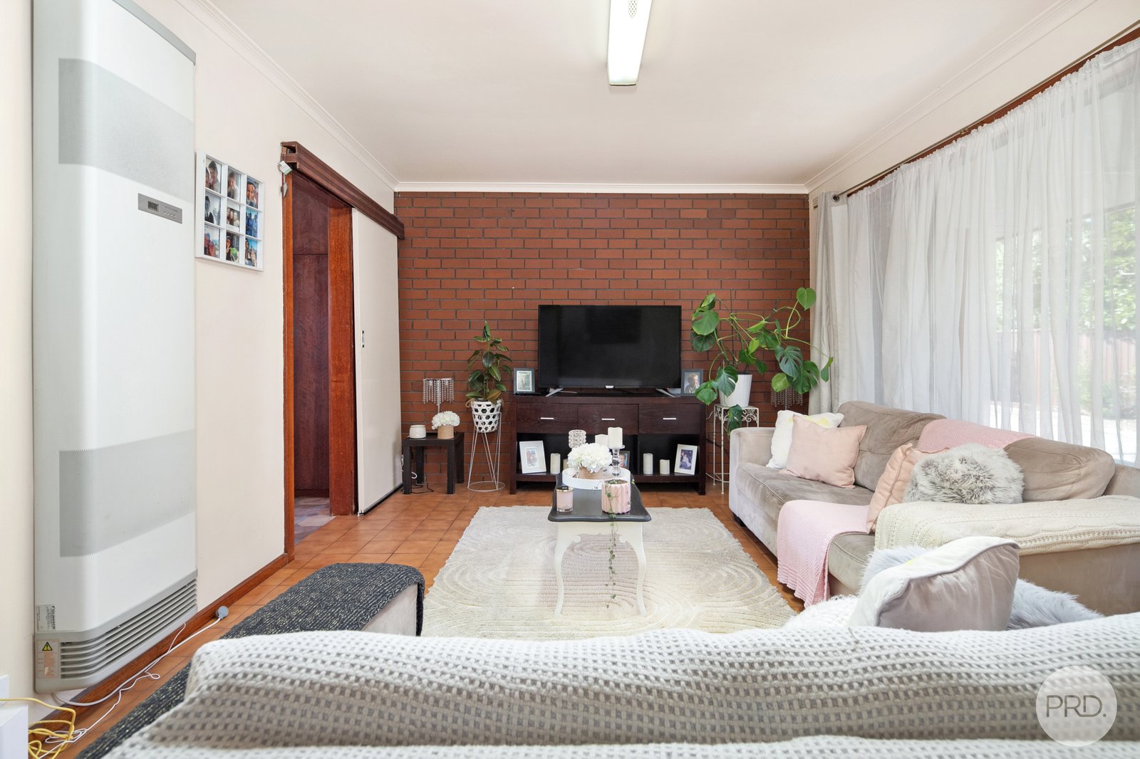 1 and 2/3 Evelyn Street WENDOUREE 3