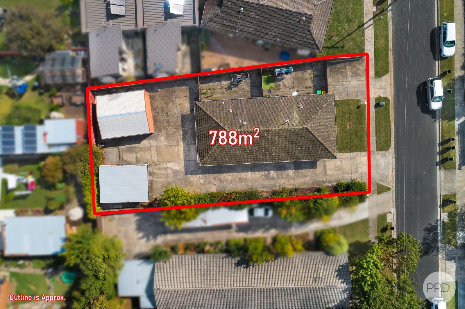 1 and 2/3 Evelyn Street WENDOUREE 12