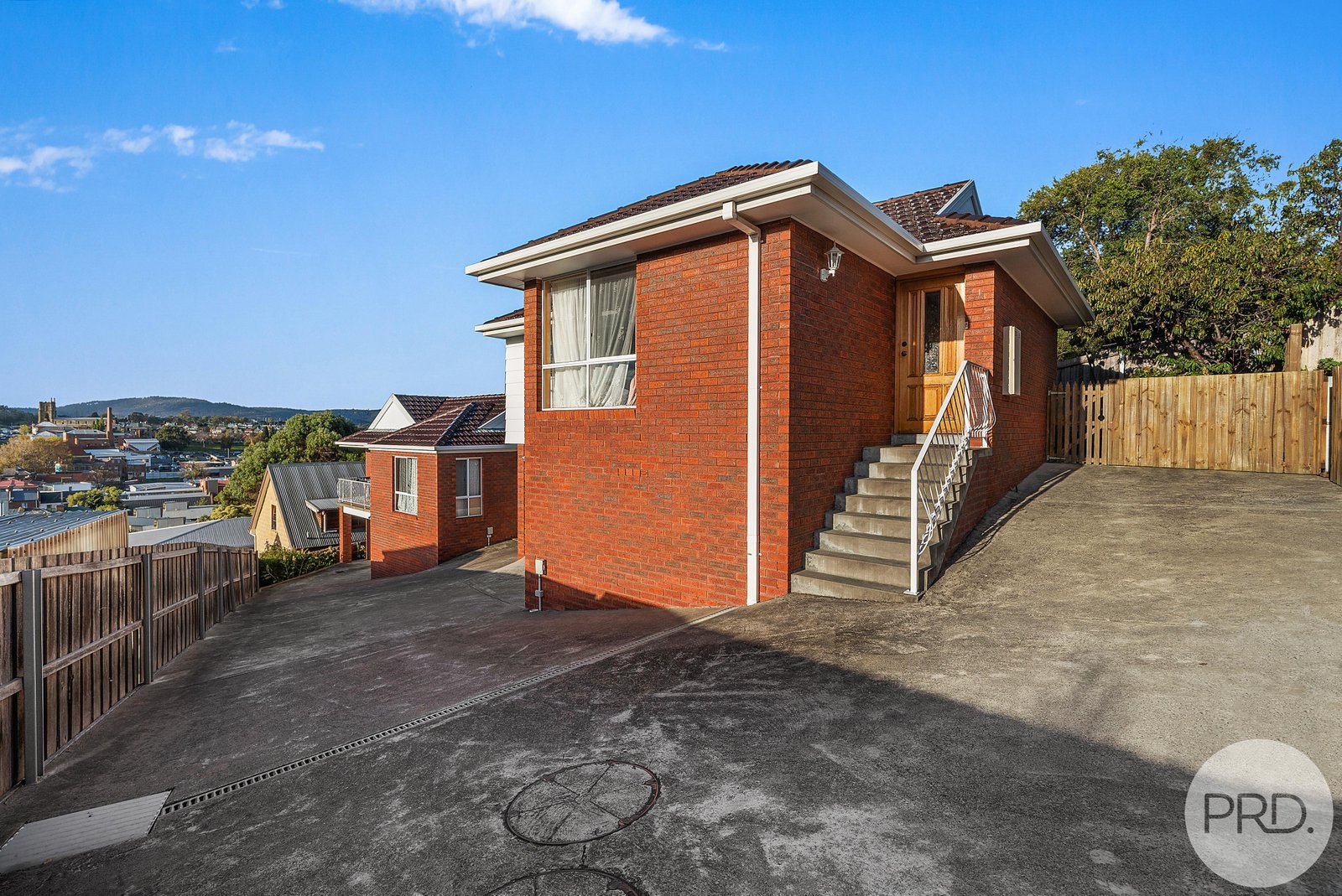 1 and 2/4a Watkins Avenue WEST HOBART 4
