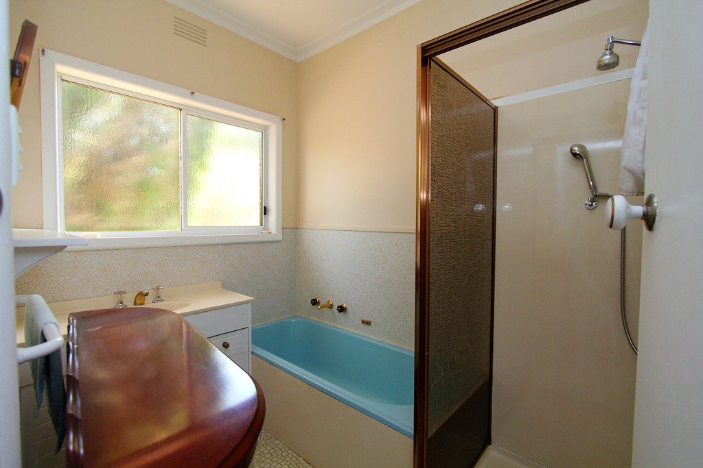 1 Angus Street SKIPTON 4