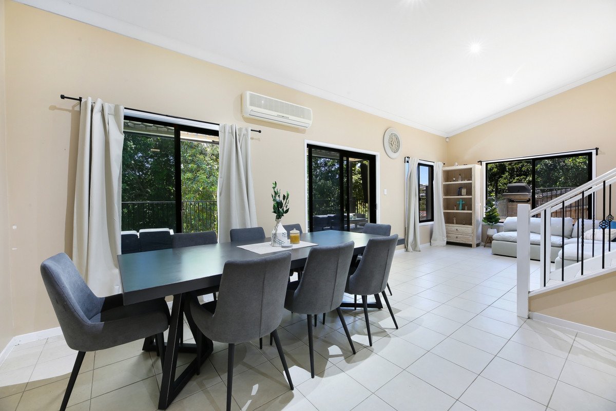 1 Arbury Hill Close Burleigh Heads 3